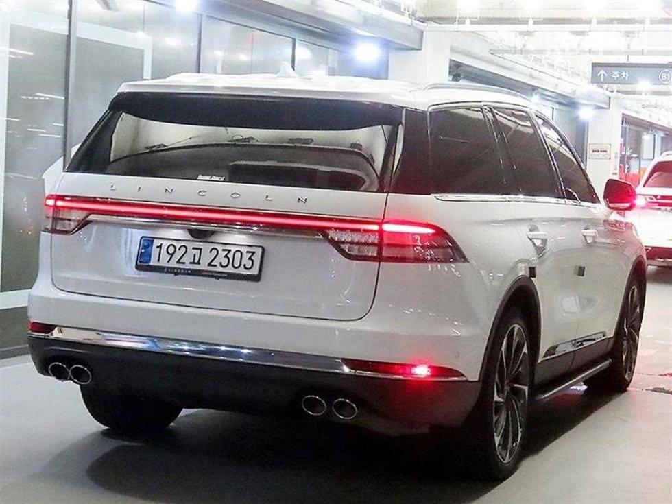 2023 Lincoln 2(U611) photo