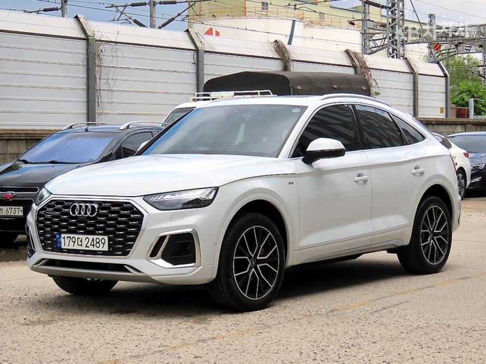 Audi Q5 — miniaturë 2