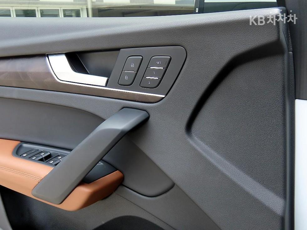 Audi Q5 — miniaturë 12