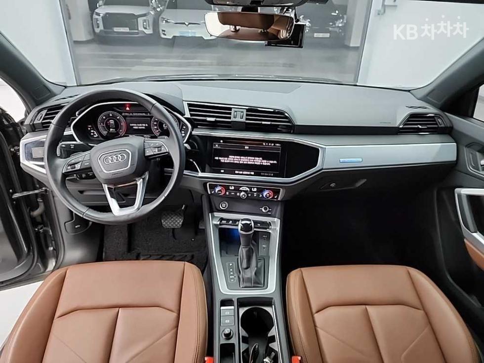 2022 Audi The New Q3(F3) photo
