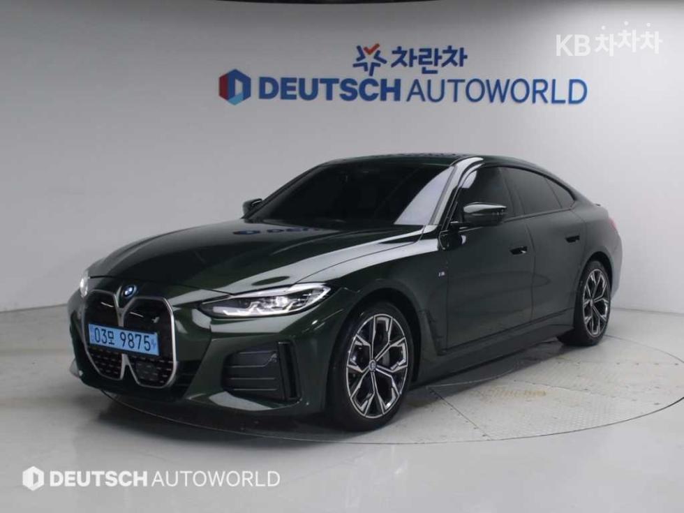 BMW i4