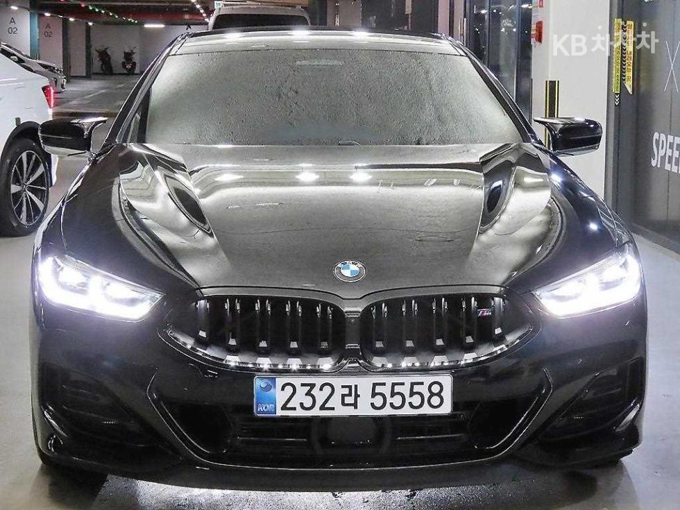 2024 BMW BMW 8 (G15) photo