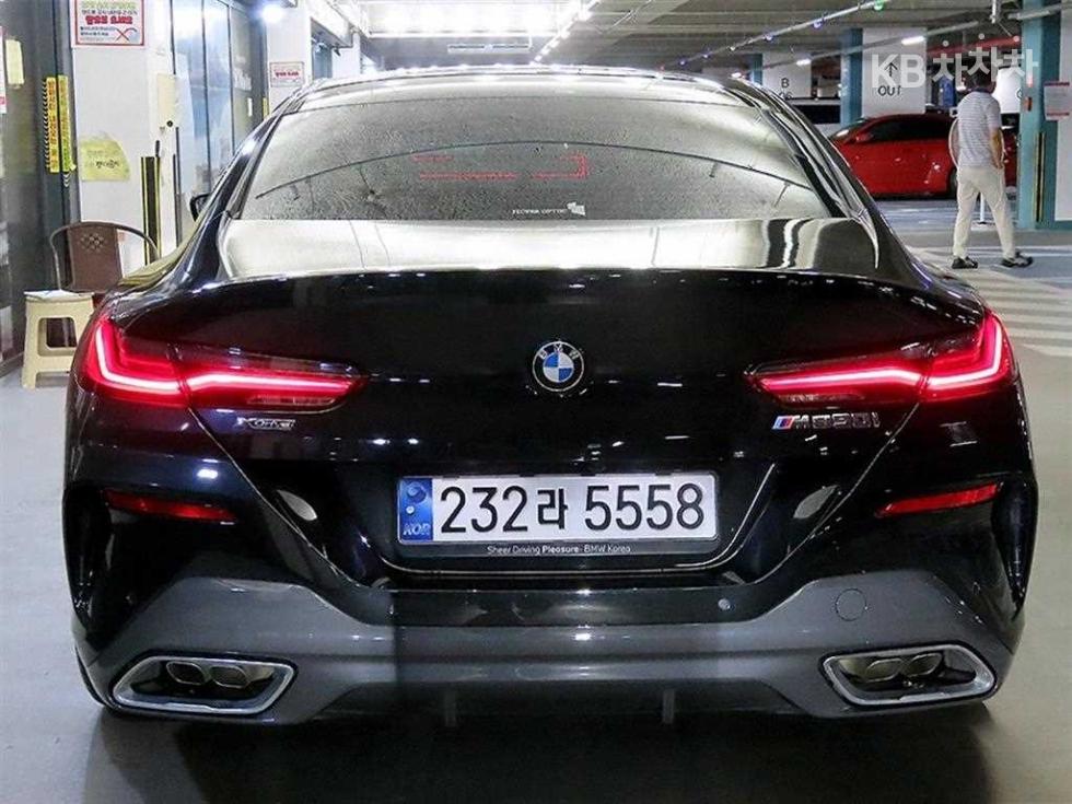 2024 BMW BMW 8 (G15) photo