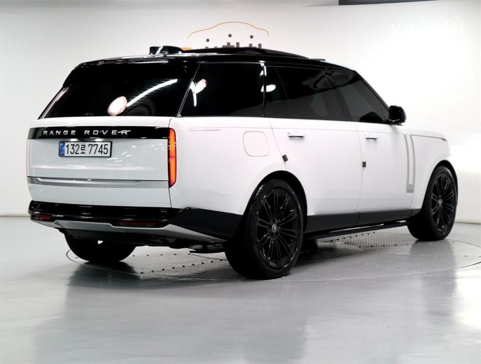 Land Rover Range Rover — miniaturë 3