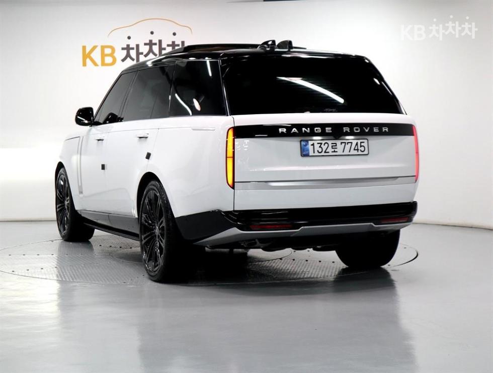 Land Rover Range Rover — miniaturë 4
