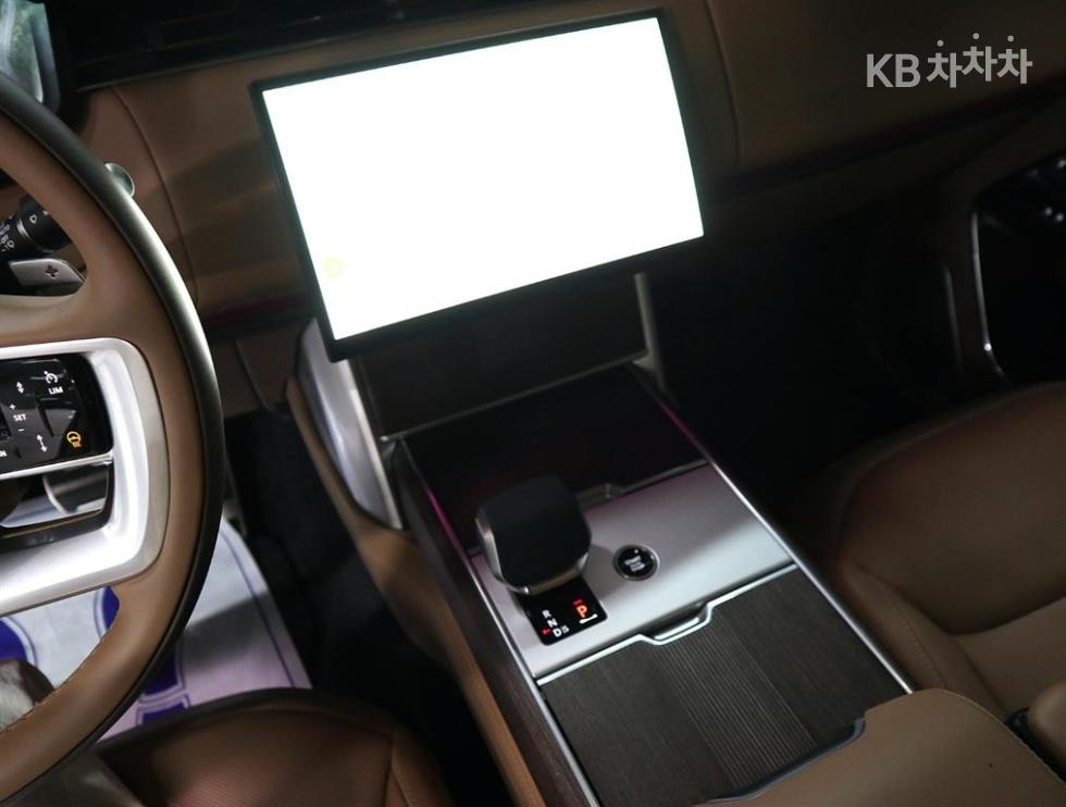 Land Rover Range Rover — miniaturë 11