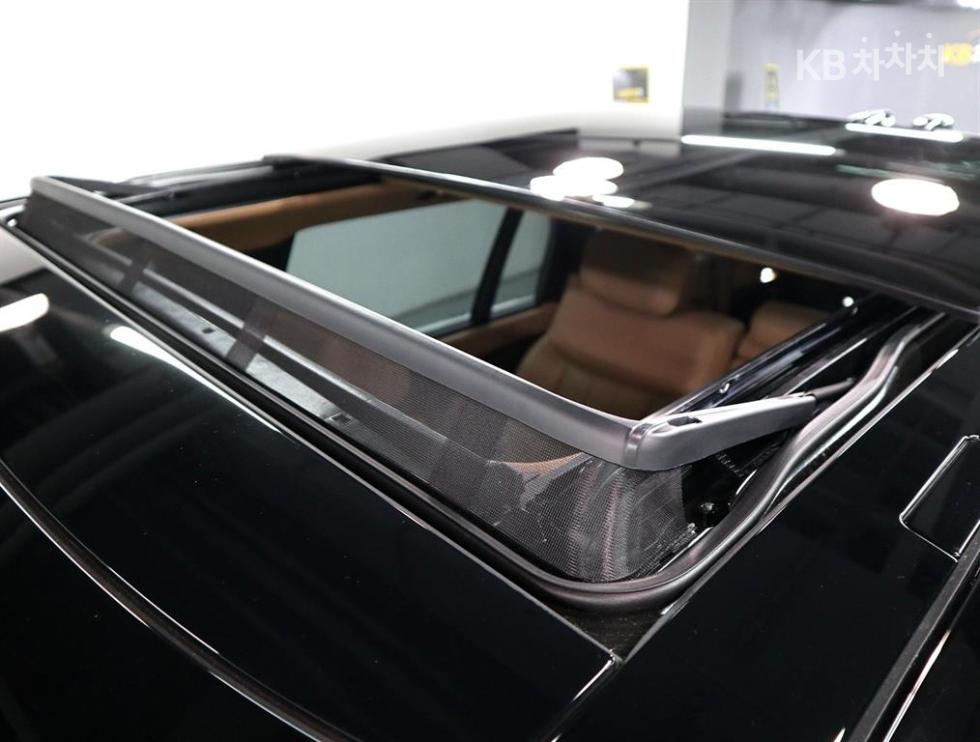 Land Rover Range Rover — miniaturë 16