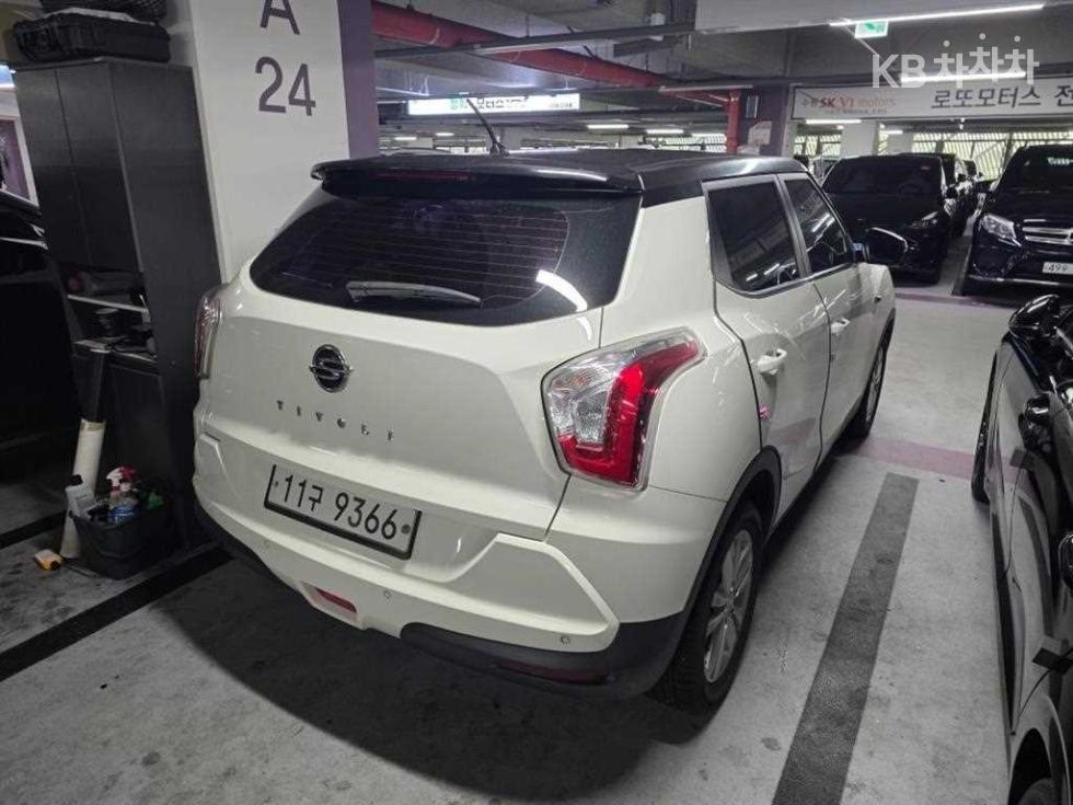 SsangYong Tivoli — miniaturë 4