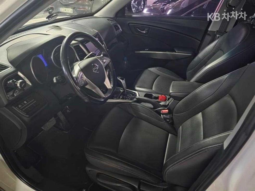 SsangYong Tivoli — miniaturë 11