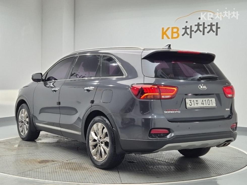Kia Sorento — miniaturë 2