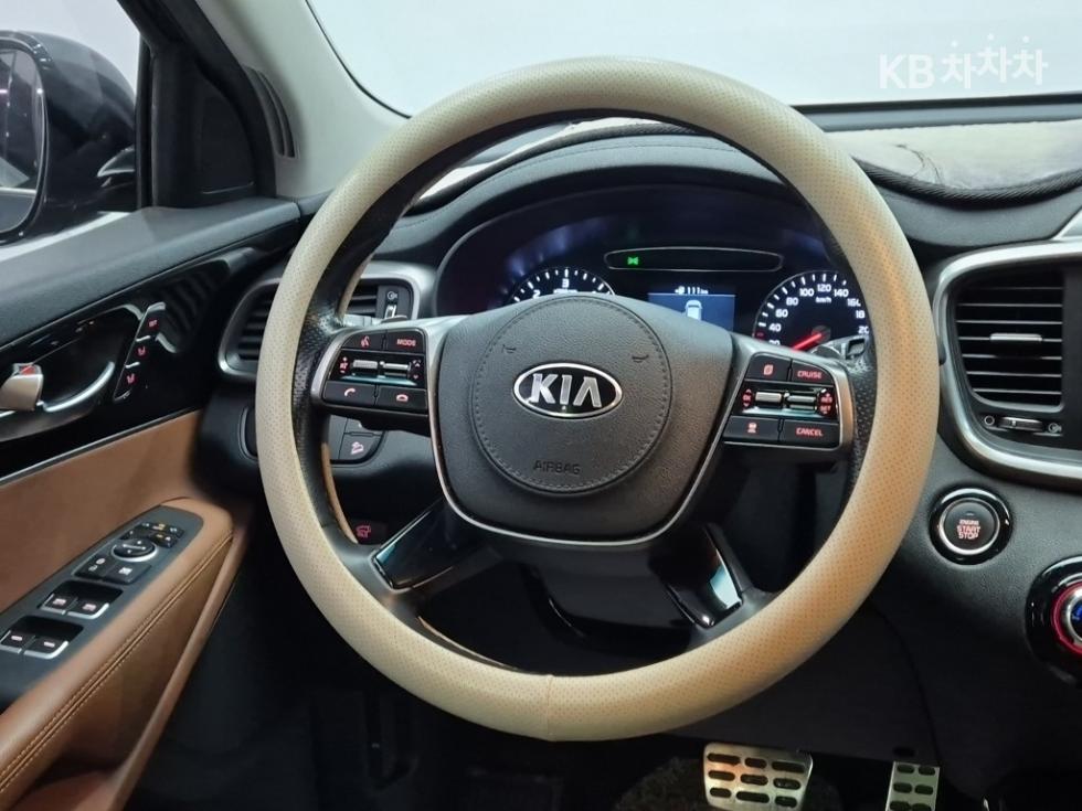 Kia Sorento — miniaturë 9