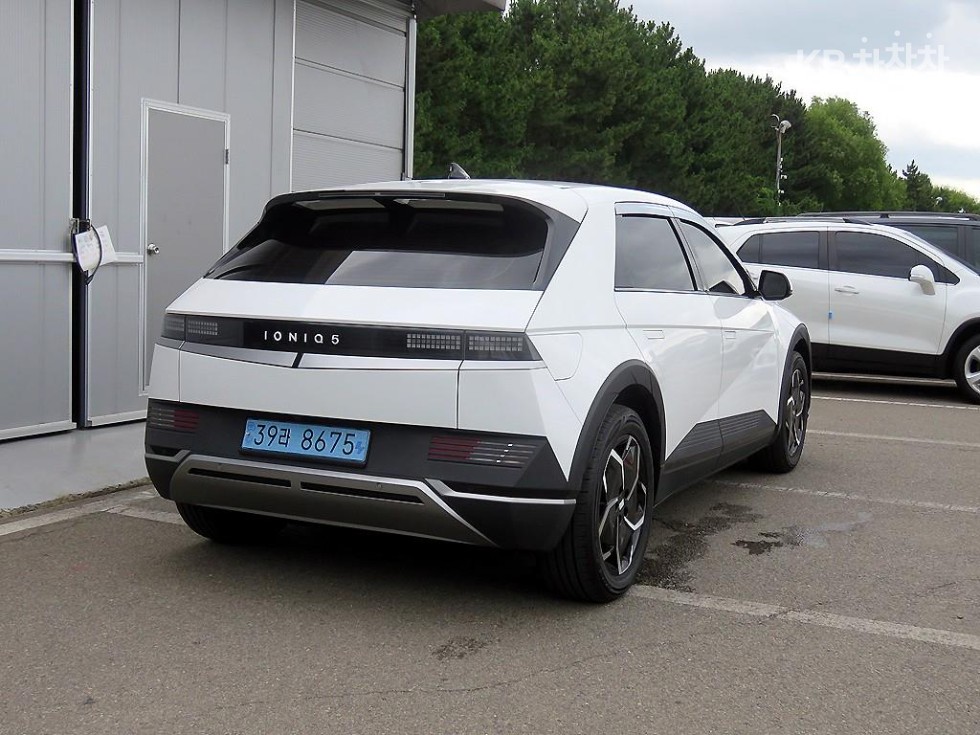 Hyundai IONIQ 5 — miniaturë 4