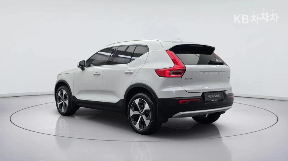 Volvo XC40 — miniaturë 2
