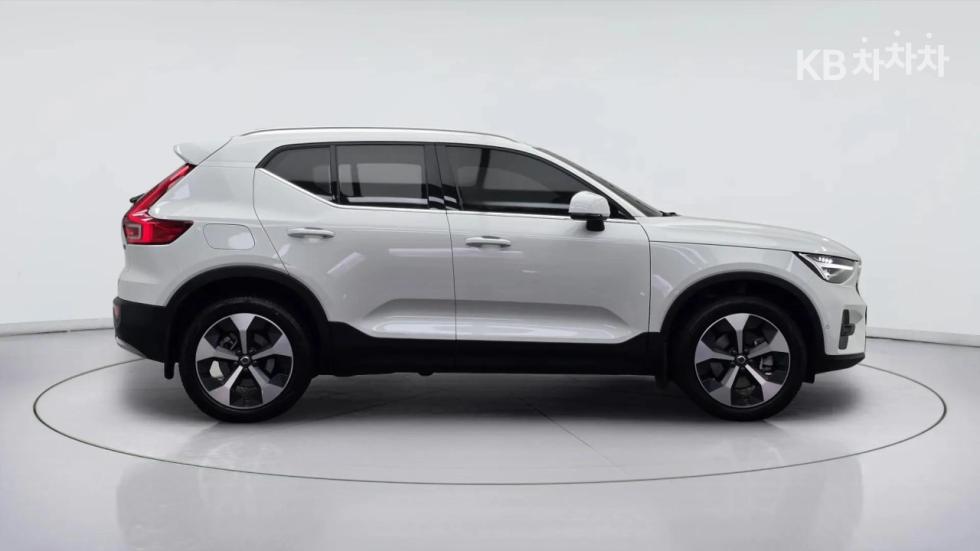 Volvo XC40 — miniaturë 4