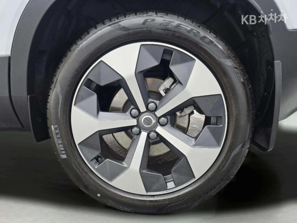 Volvo XC40 — miniaturë 5