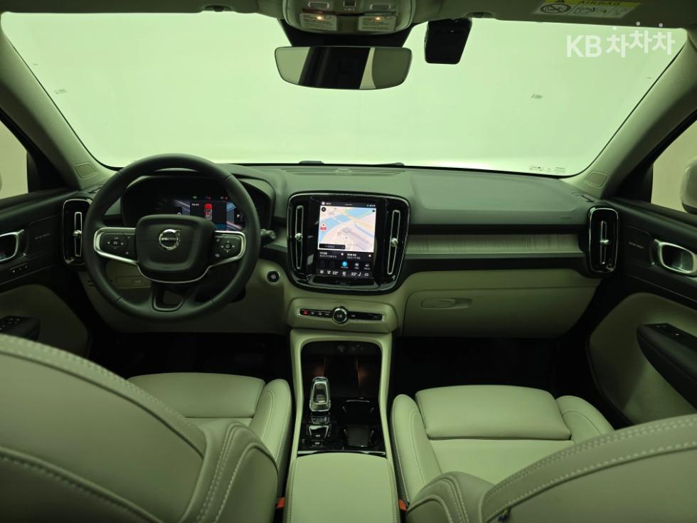 Volvo XC40 — miniaturë 7