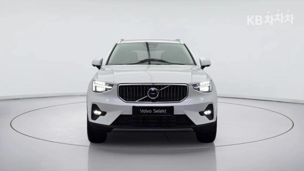 Volvo XC40 — miniaturë 2