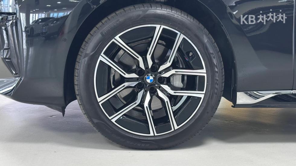 BMW 7er — miniaturë 5