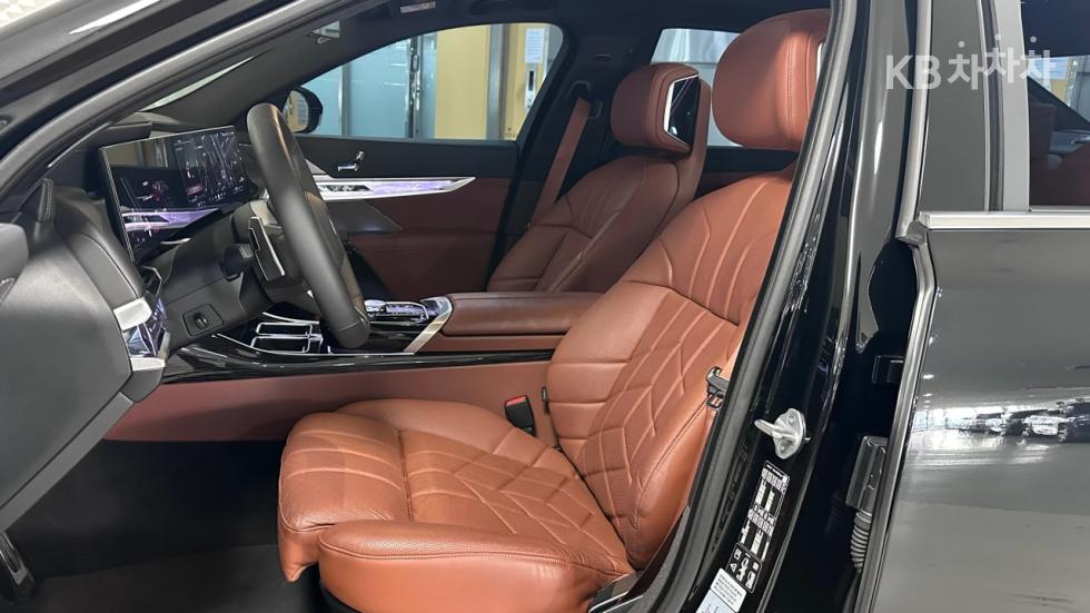BMW 7er — miniaturë 10