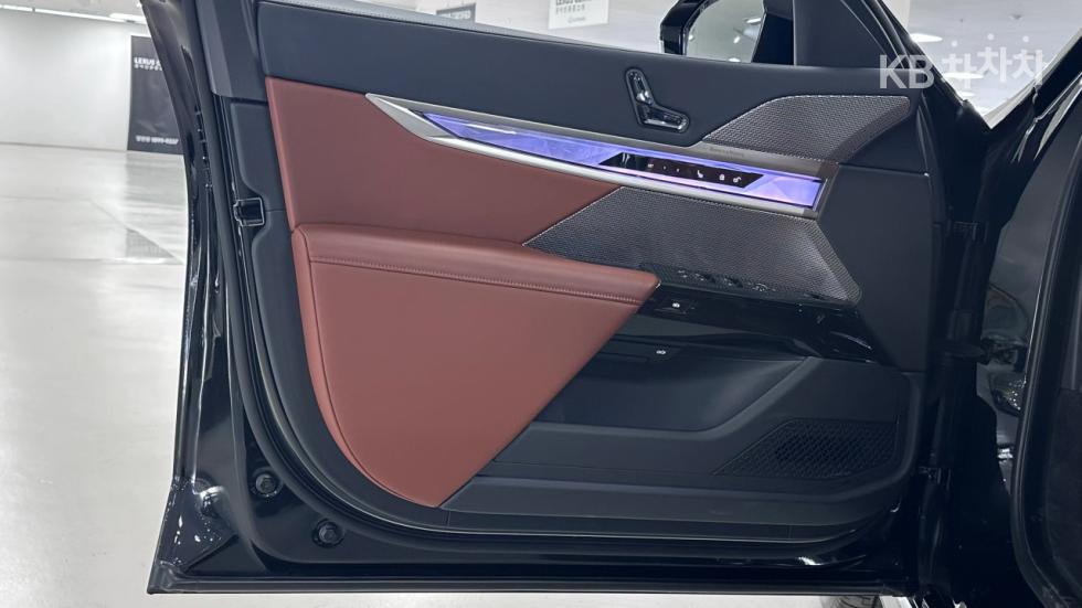 BMW 7er — miniaturë 13