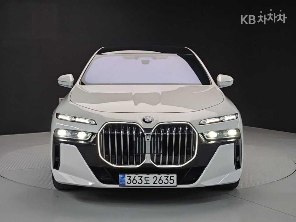 BMW 7er — miniaturë 2