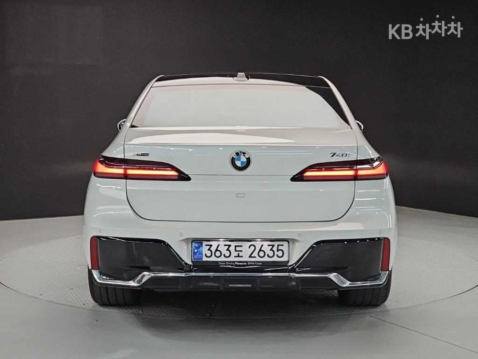 BMW 7er — miniaturë 3