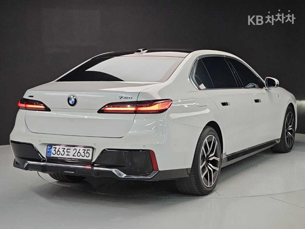 BMW 7er — miniaturë 4