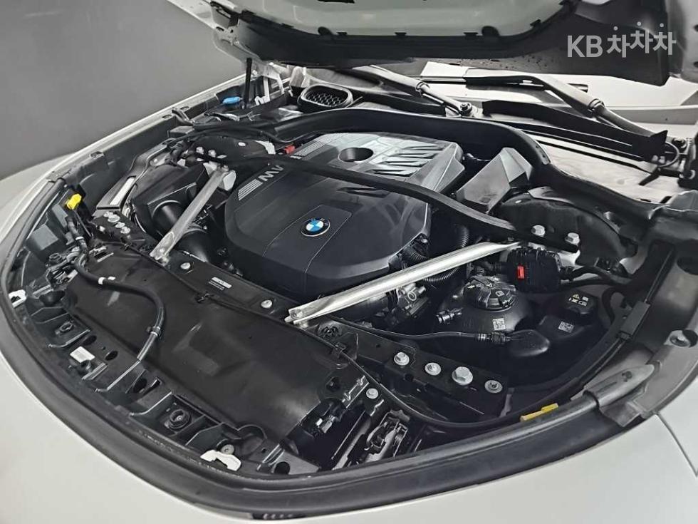 BMW 7er — miniaturë 5