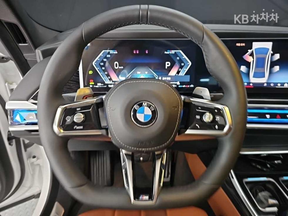BMW 7er — miniaturë 9