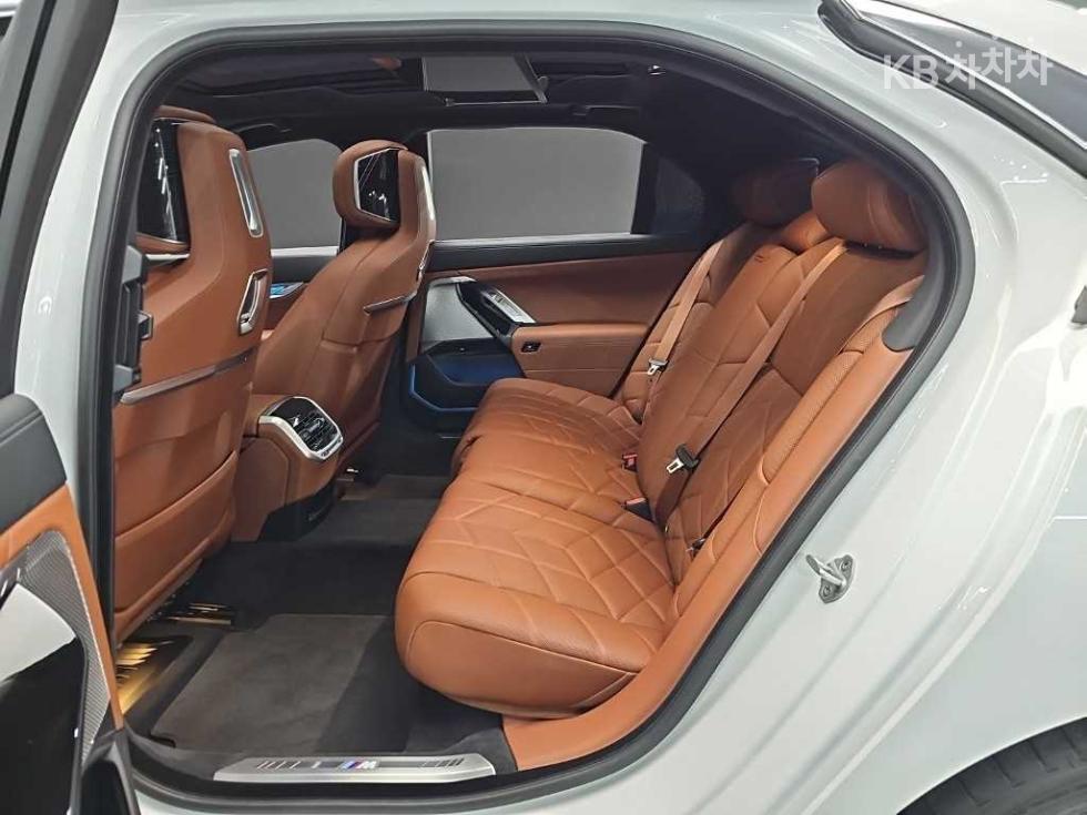 BMW 7er — miniaturë 12