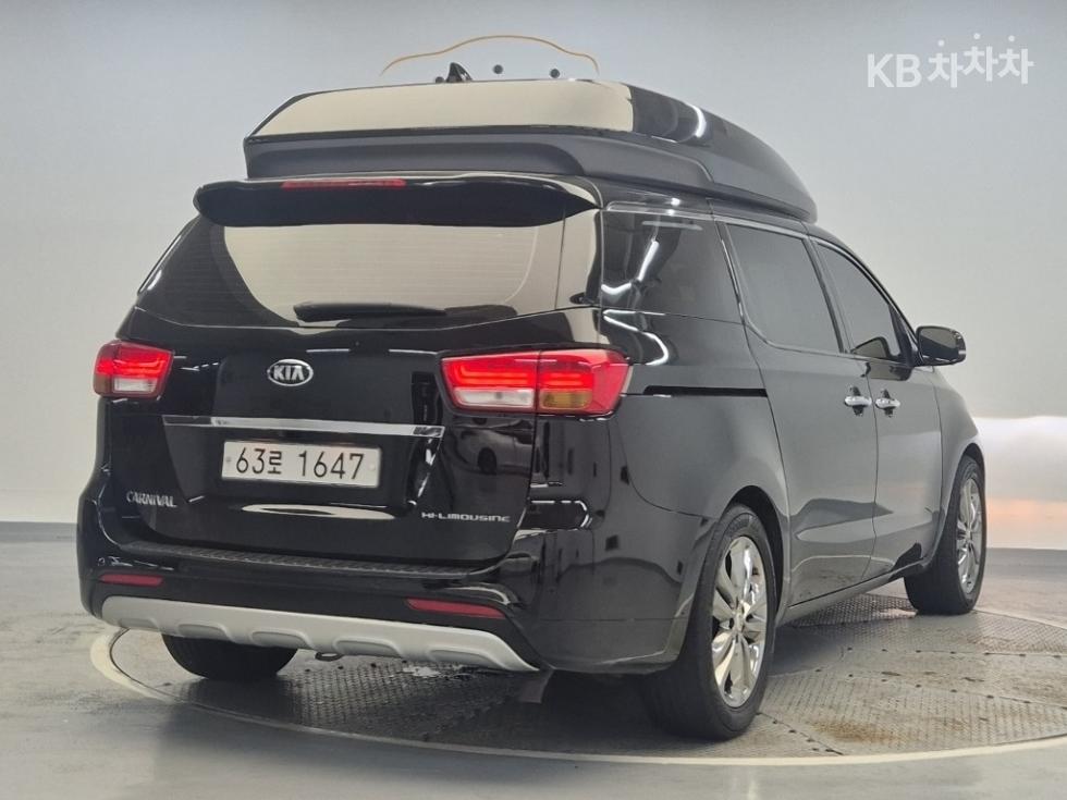 Kia Carnival — miniaturë 3