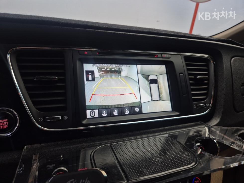 Kia Carnival — miniaturë 14