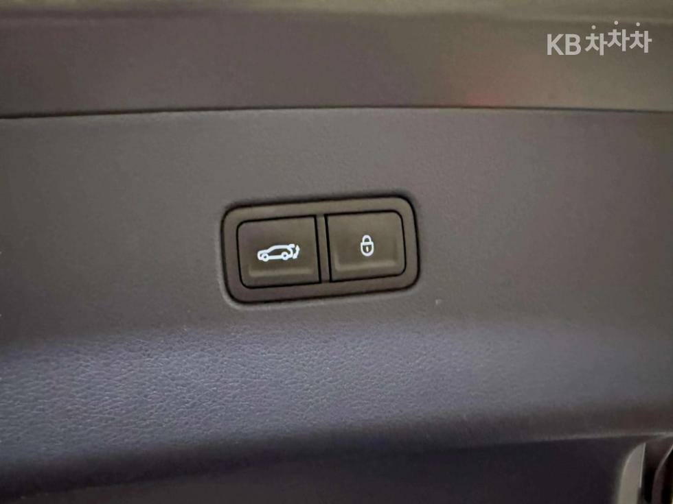 2023 Genesis GV80 COUPE photo