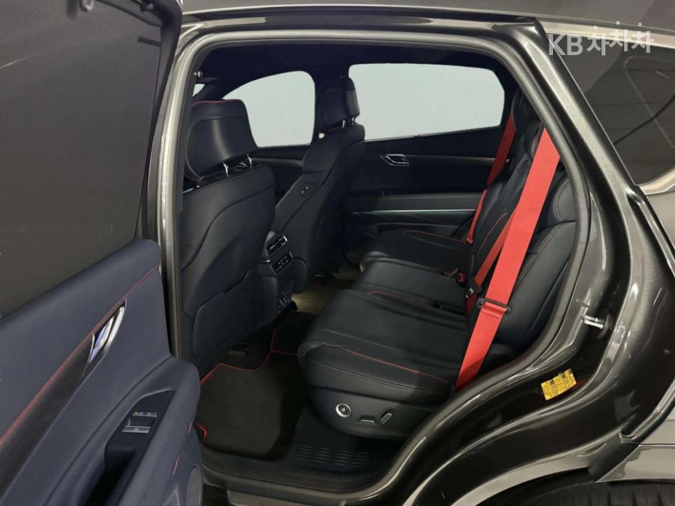 2023 Genesis GV80 COUPE photo