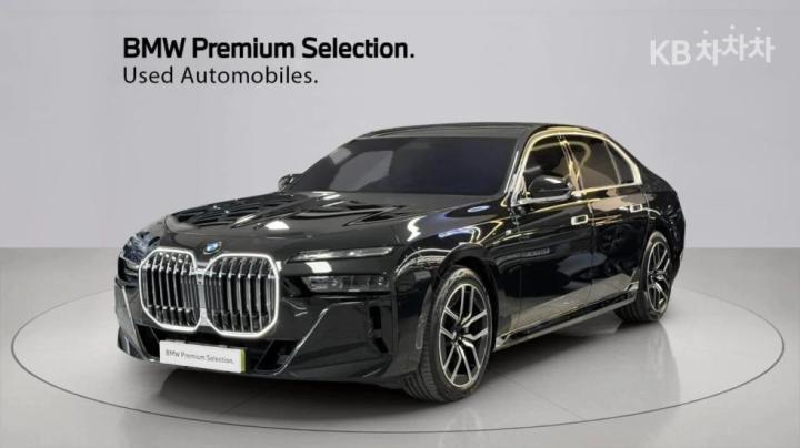 BMW 7er 740i xDrive — foto 1