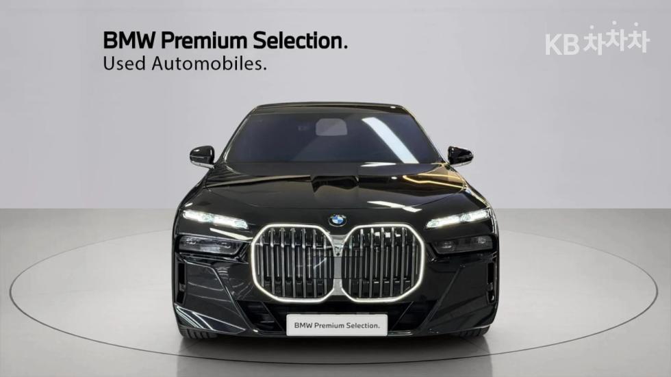 BMW 7er — miniaturë 3