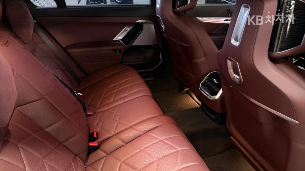 BMW 7er — miniaturë 10