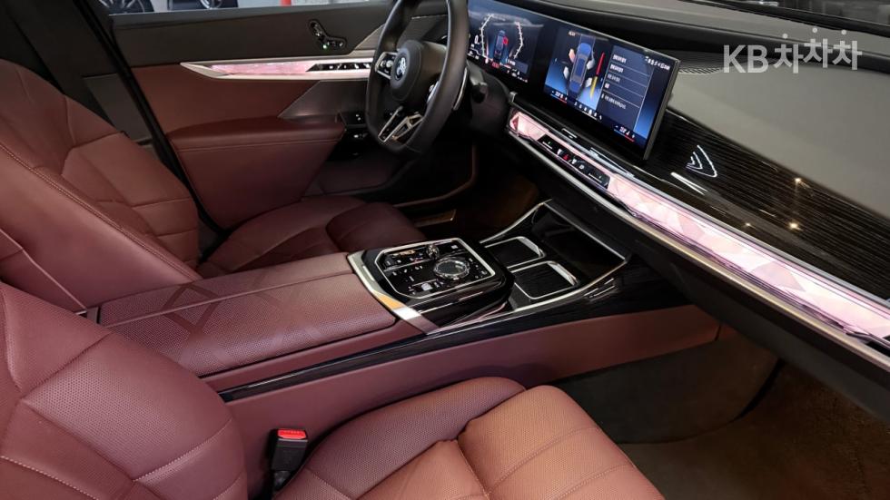 BMW 7er — miniaturë 16