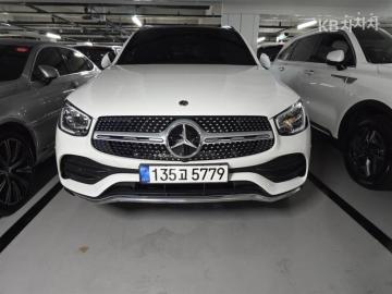 Mercedes-Benz GLC 300 e 4Matic — foto 1