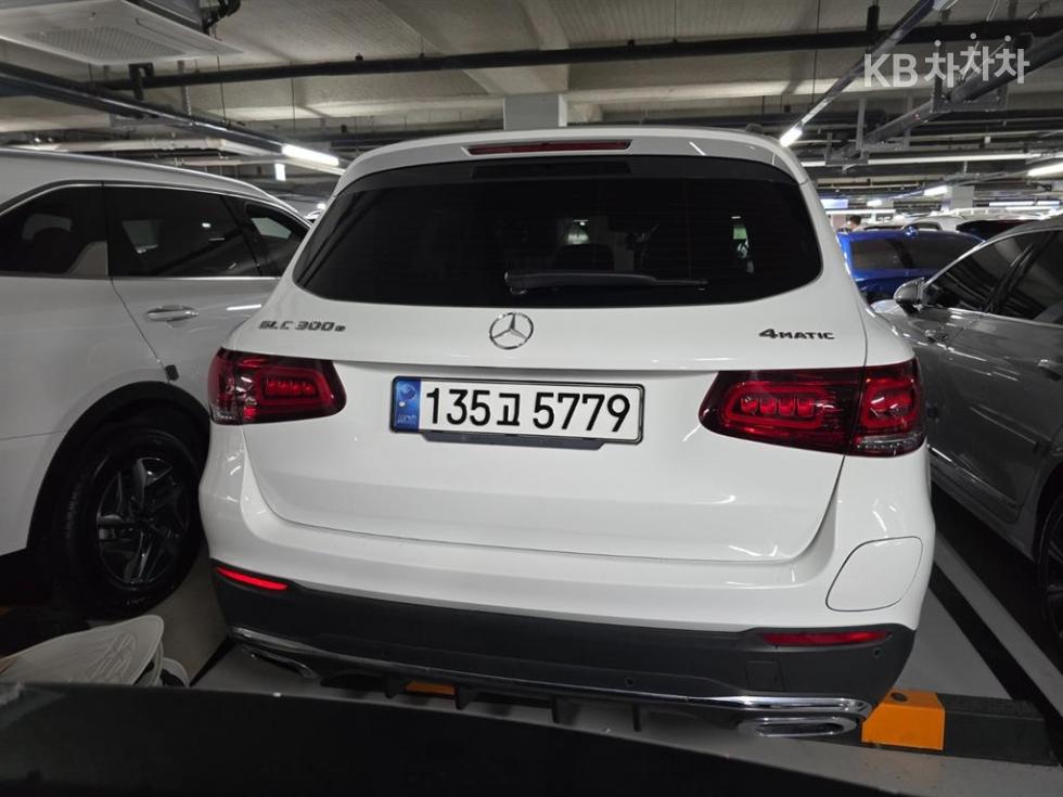 Mercedes-Benz GLC — miniaturë 4