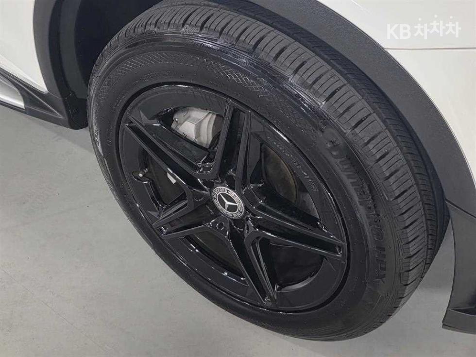 Mercedes-Benz GLC — miniaturë 5