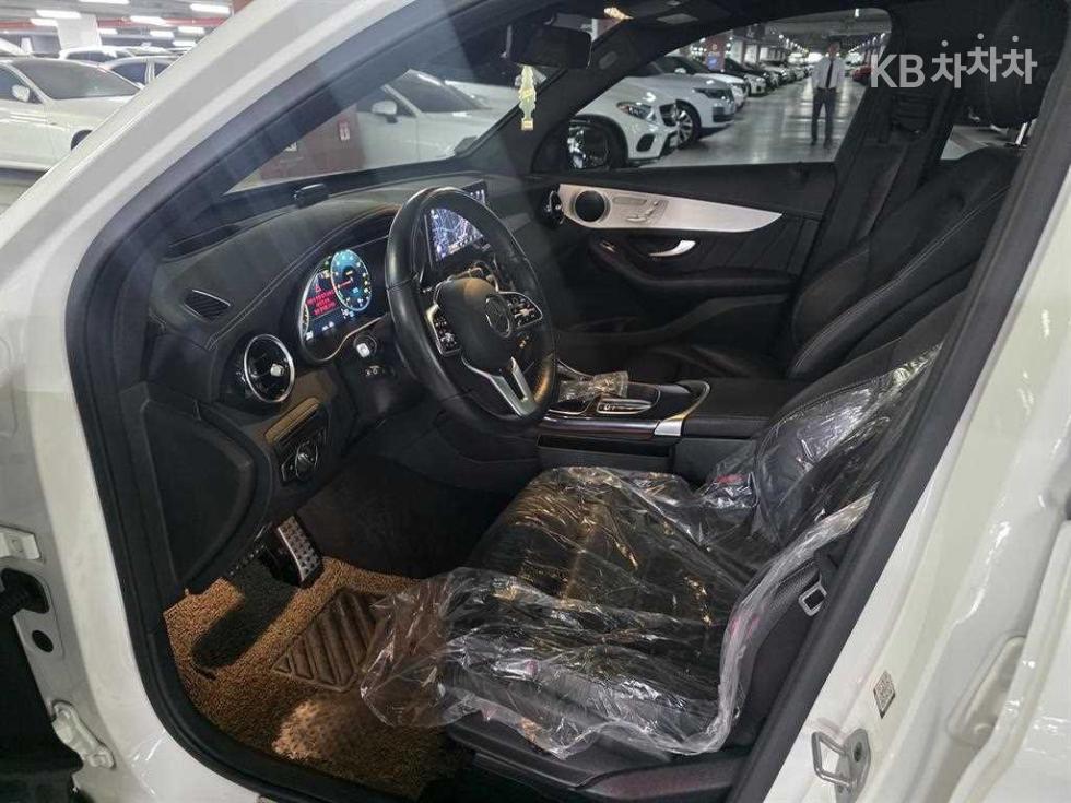 Mercedes-Benz GLC — miniaturë 9