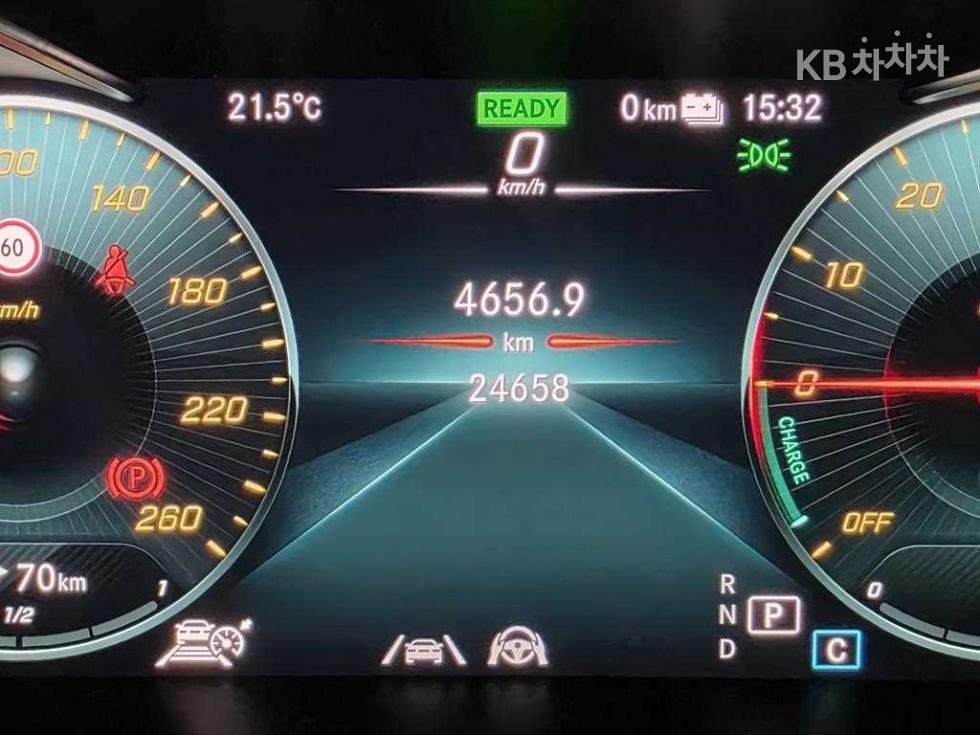 Mercedes-Benz GLC — miniaturë 13