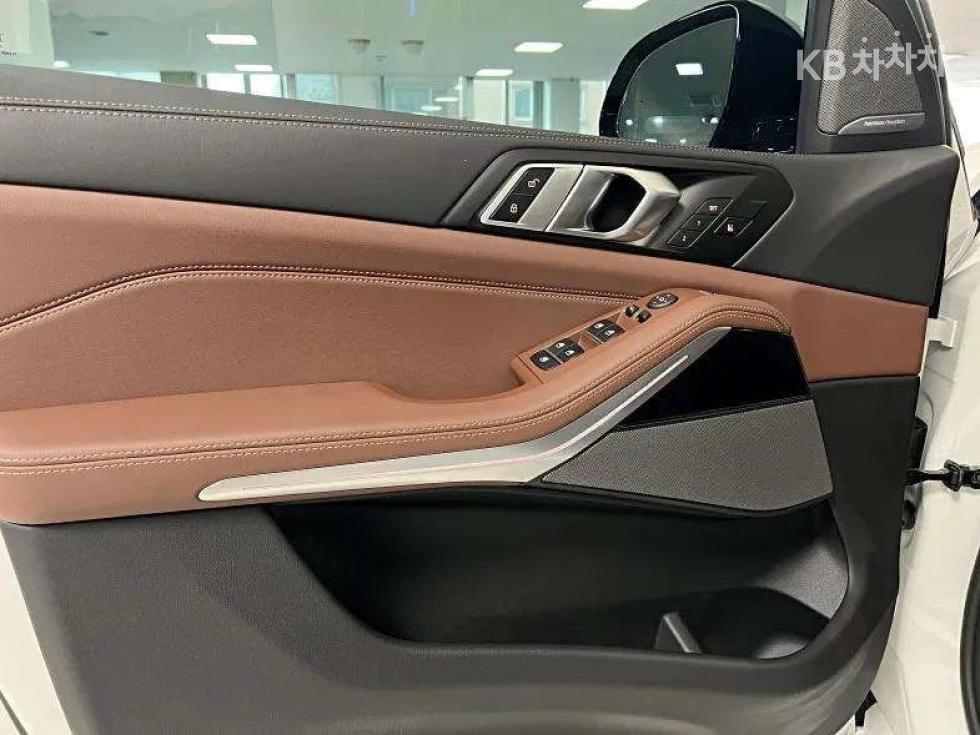 BMW X5 — miniaturë 15