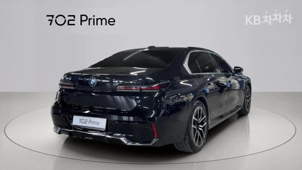BMW i7 — miniaturë 5