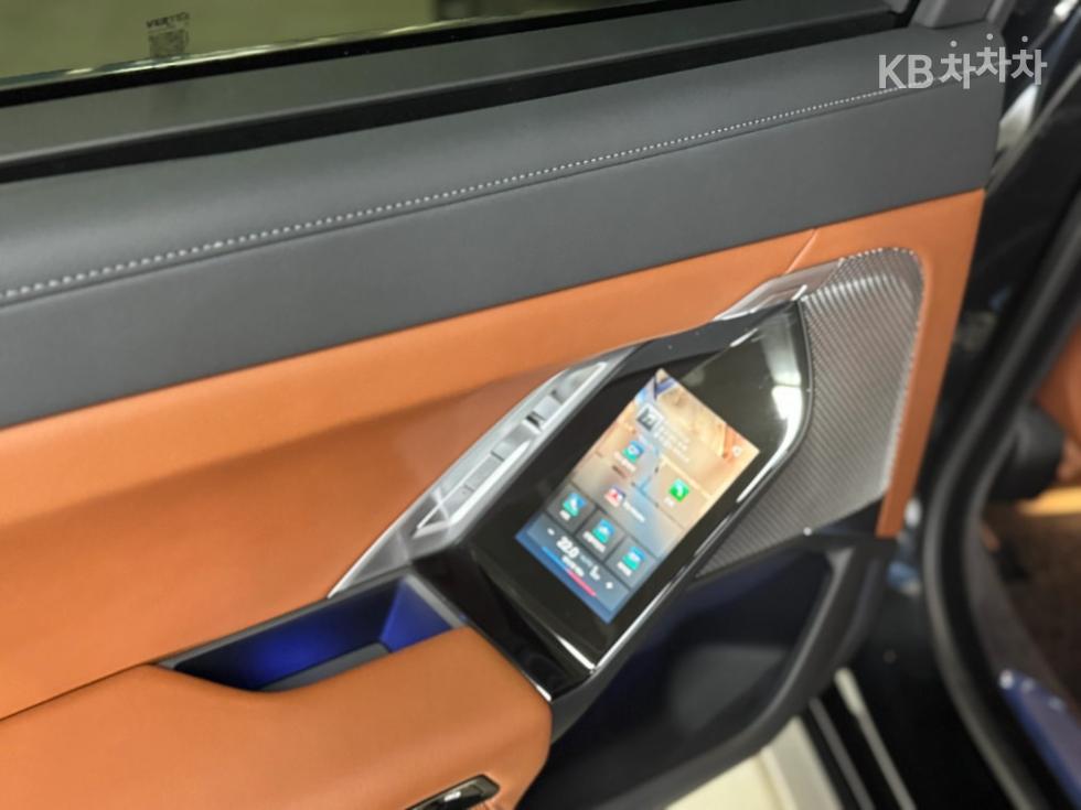 BMW i7 — miniaturë 9