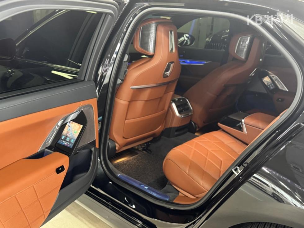 BMW i7 — miniaturë 10