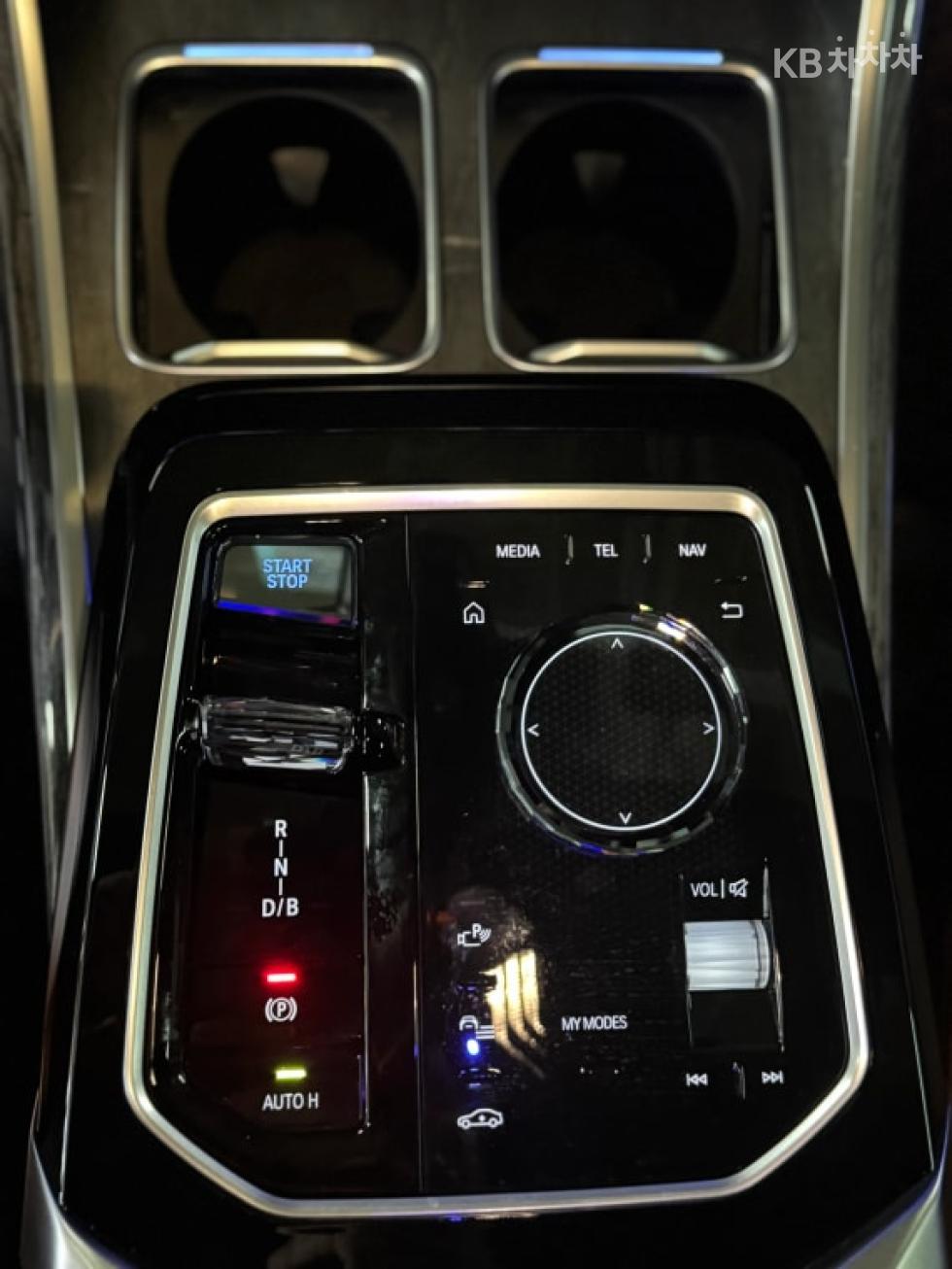 BMW i7 — miniaturë 13