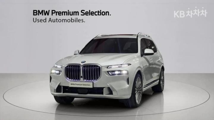 BMW X7 xDrive 40i — foto 1