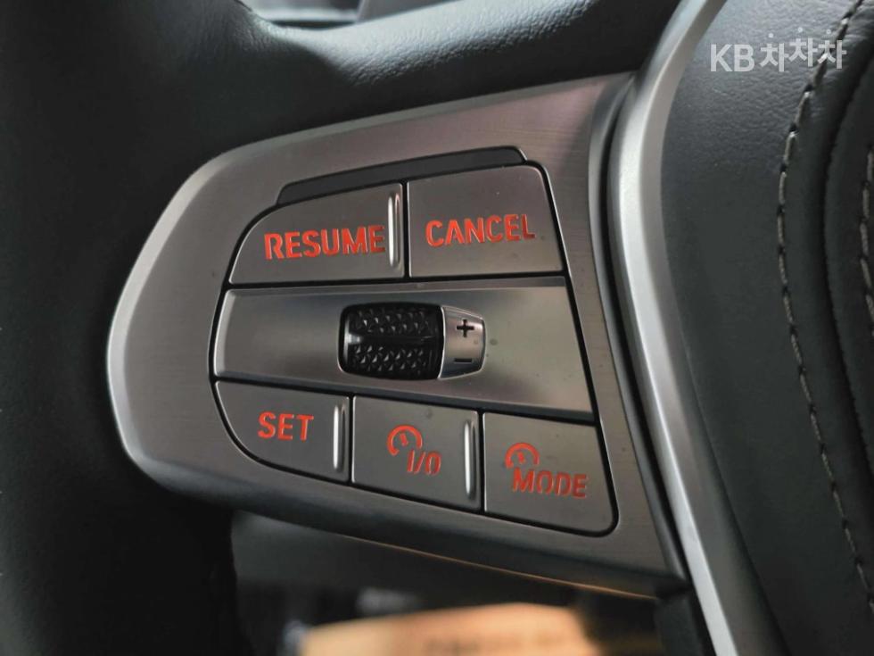 BMW X7 — miniaturë 13
